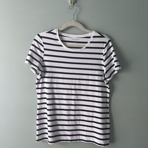 Amazon Essentials Black and White Fitted Short Sleeve T-Shirt